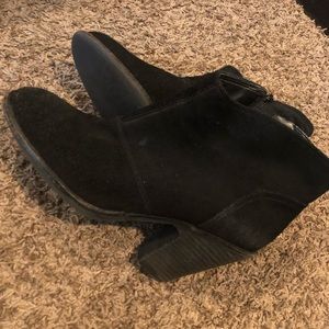 Jessica Simpson ankle boots